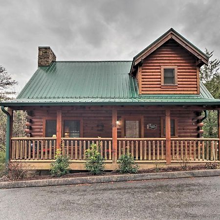 Cabin With Hot Tub About 2 Mi To Island In Pigeon Forge! Bagian luar foto
